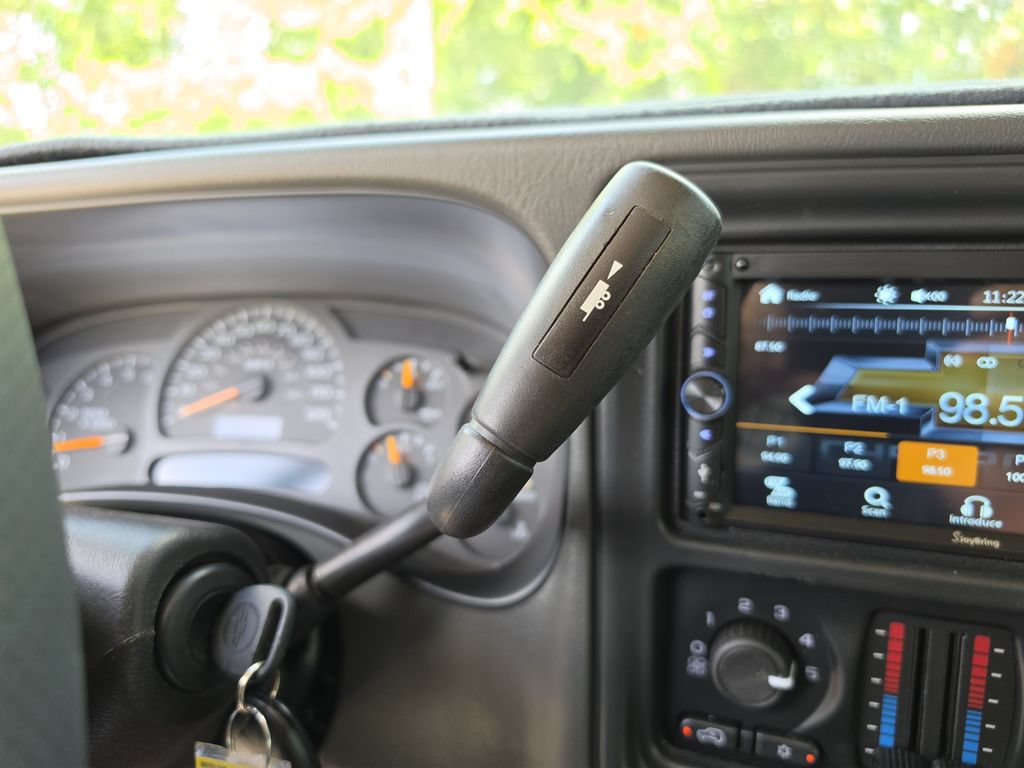 Used 2003 Chevrolet Tahoe LS AWD/4WD image 25