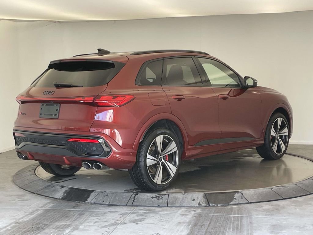 New 2025 Audi SQ5 Prestige image 7