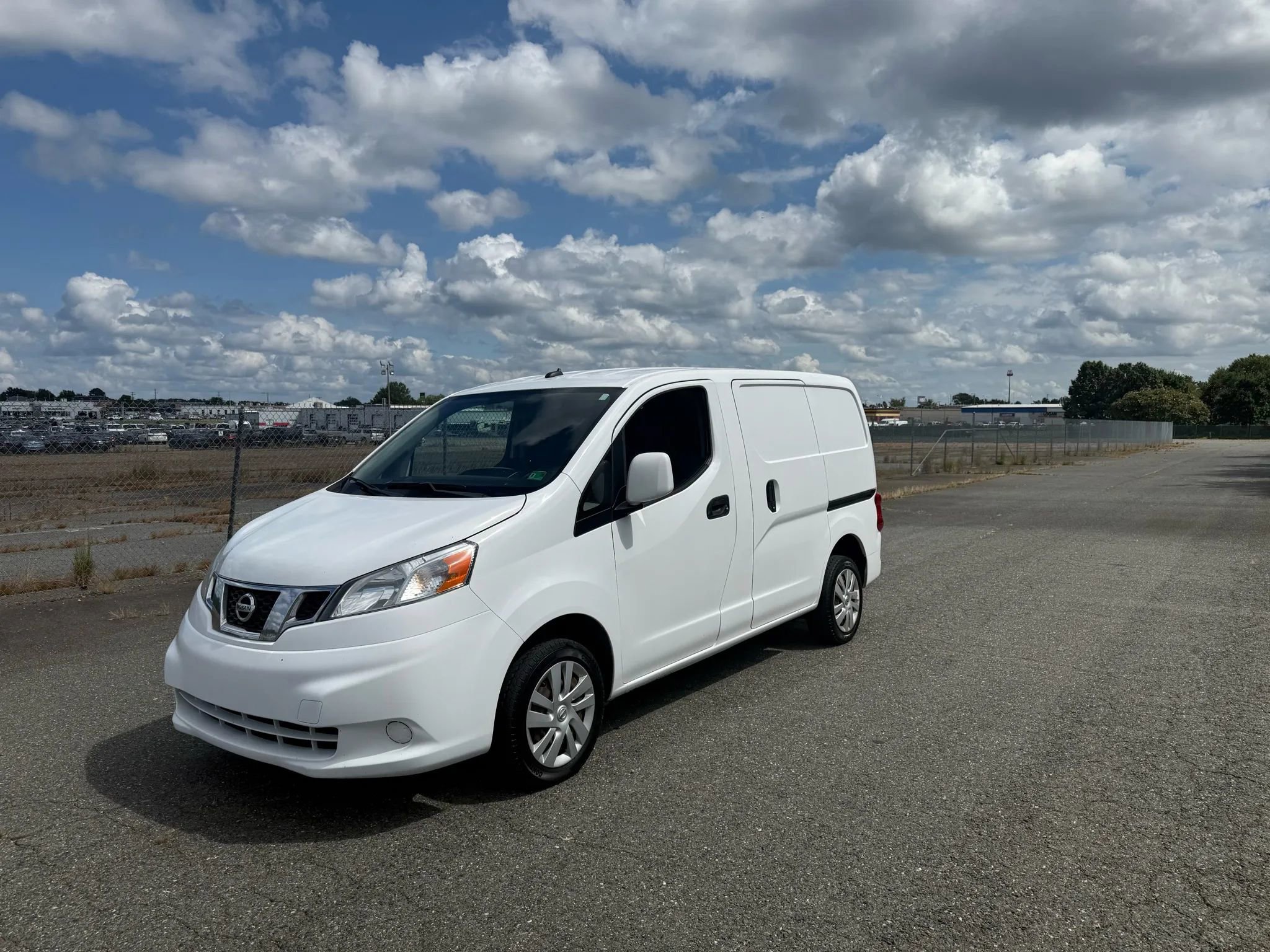 Used 2018 Nissan NV200 SV w/ Navigation Package image 2
