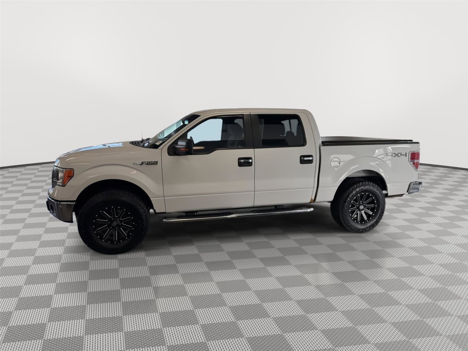 Used 2014 Ford F150 XLT w/ Equipment Group 302A Luxury image 2