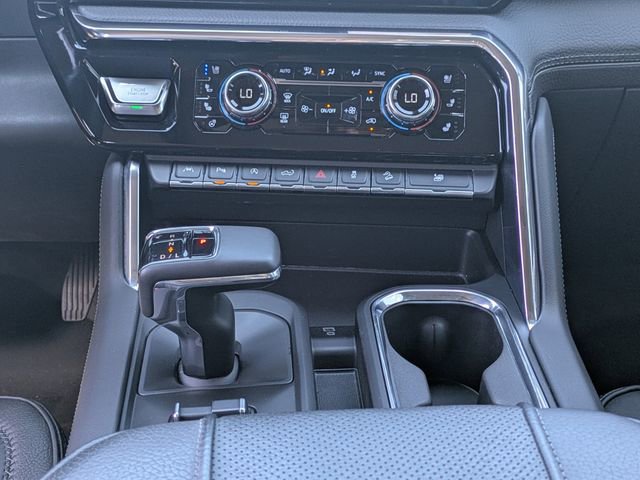 Used 2023 GMC Sierra 1500 Denali AWD/4WD image 19