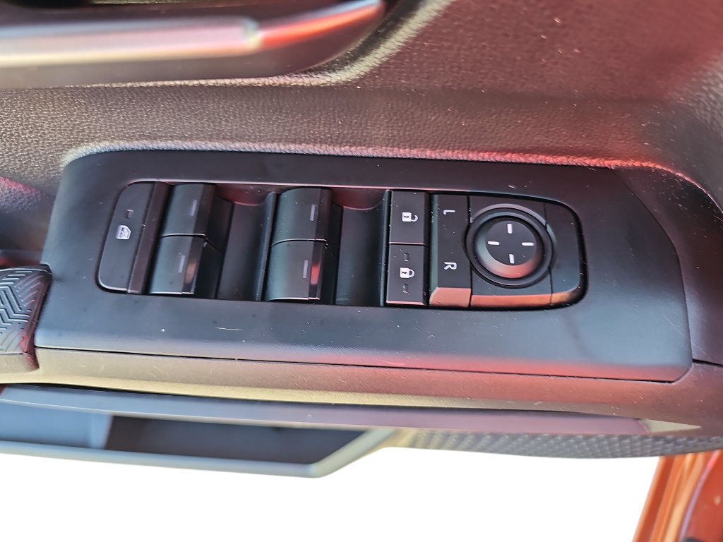 Used 2025 Toyota Tacoma TRD Sport AWD/4WD image 27