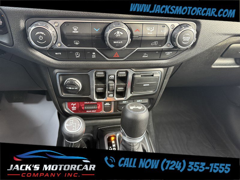 Used 2025 Jeep Wrangler Unlimited Sport image 27