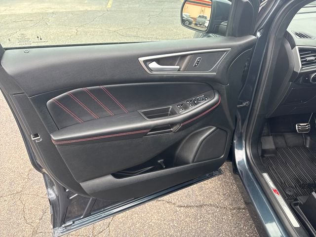 Used 2023 Ford Edge ST-Line AWD/4WD image 12