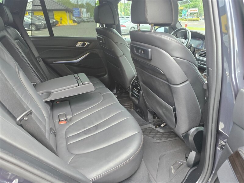 Used 2019 BMW X5 xDrive40i w/ Executive Package AWD/4WD image 21