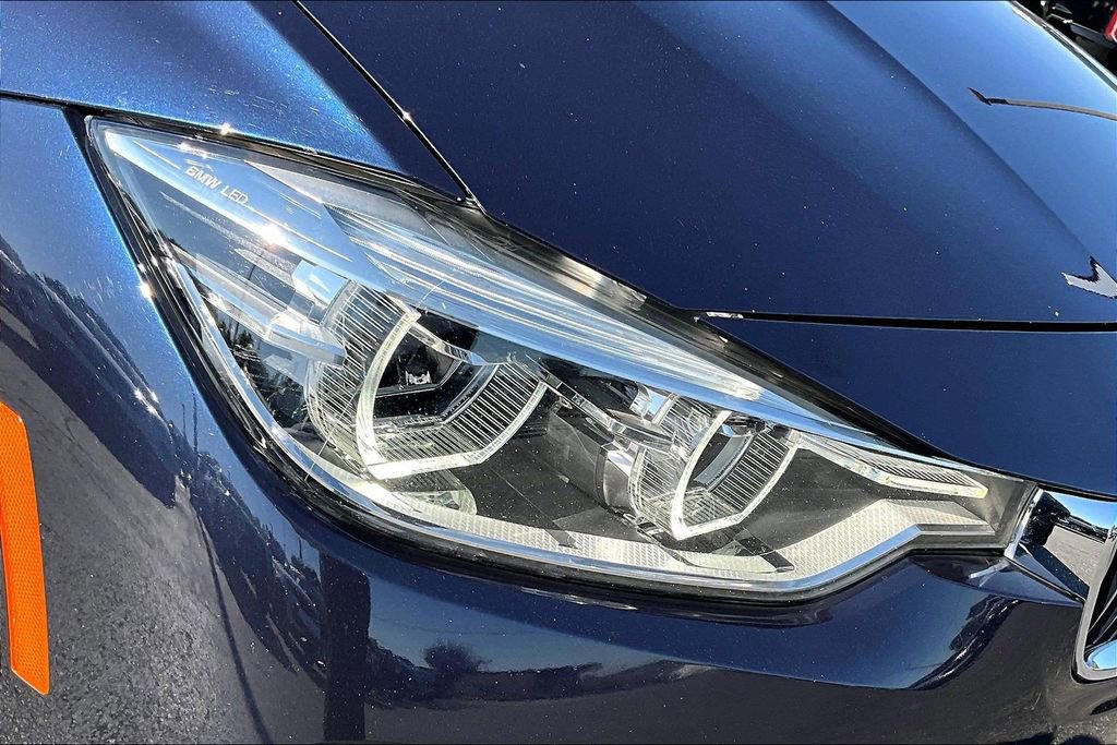 Used 2017 BMW 340i xDrive Sedan AWD/4WD image 32