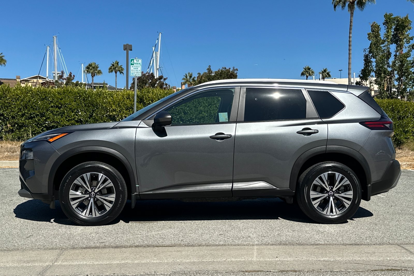 Used 2023 Nissan Rogue SV w/ SV Premium B Package FWD image 7
