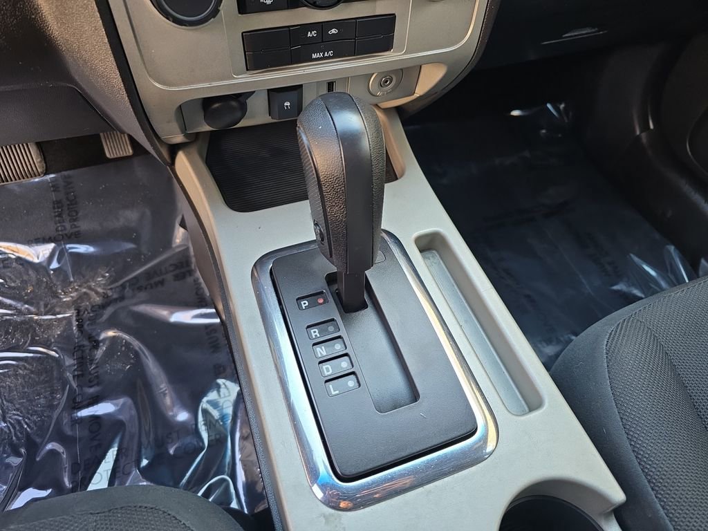 Used 2010 Ford Escape XLT FWD image 16