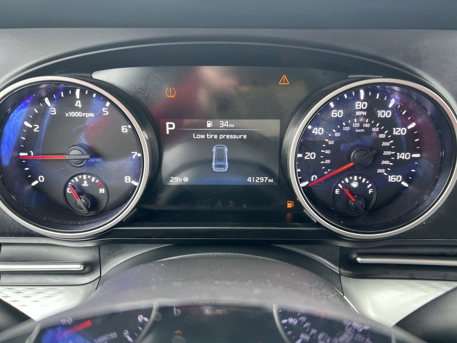 Used 2022 Kia Carnival LX image 17