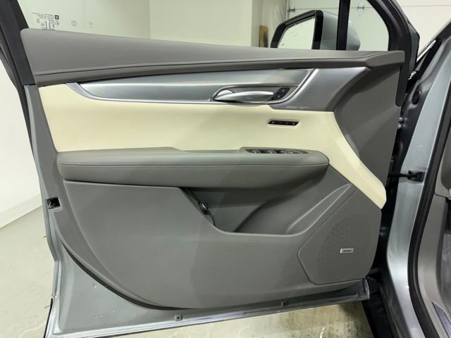 Used 2025 Cadillac XT5 Premium Luxury image 10