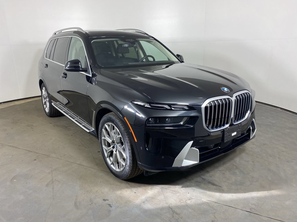 Used 2023 BMW X7 xDrive40i w/ Premium Package AWD/4WD image 3