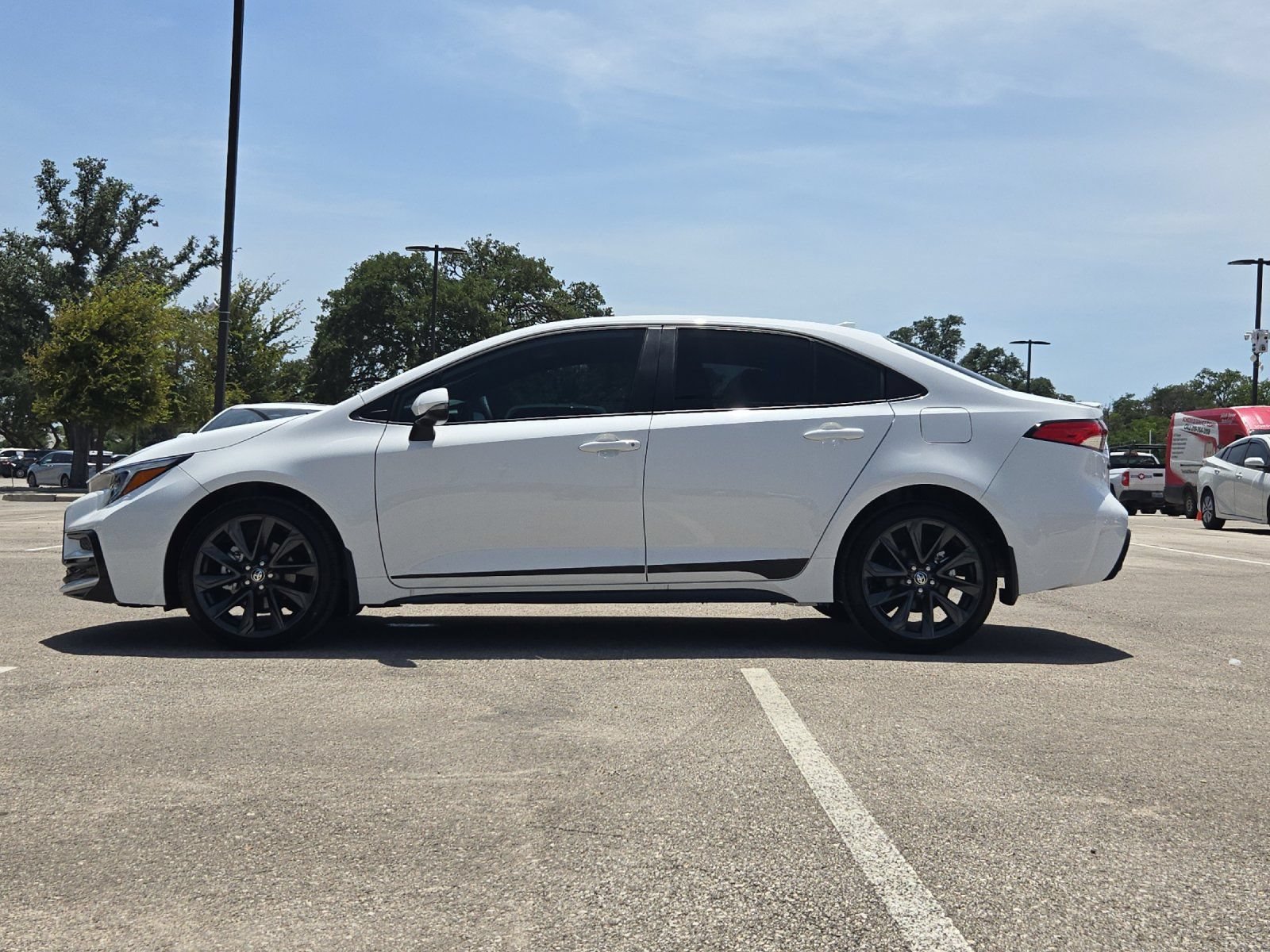 Certified 2026 Toyota Corolla SE FWD image 2
