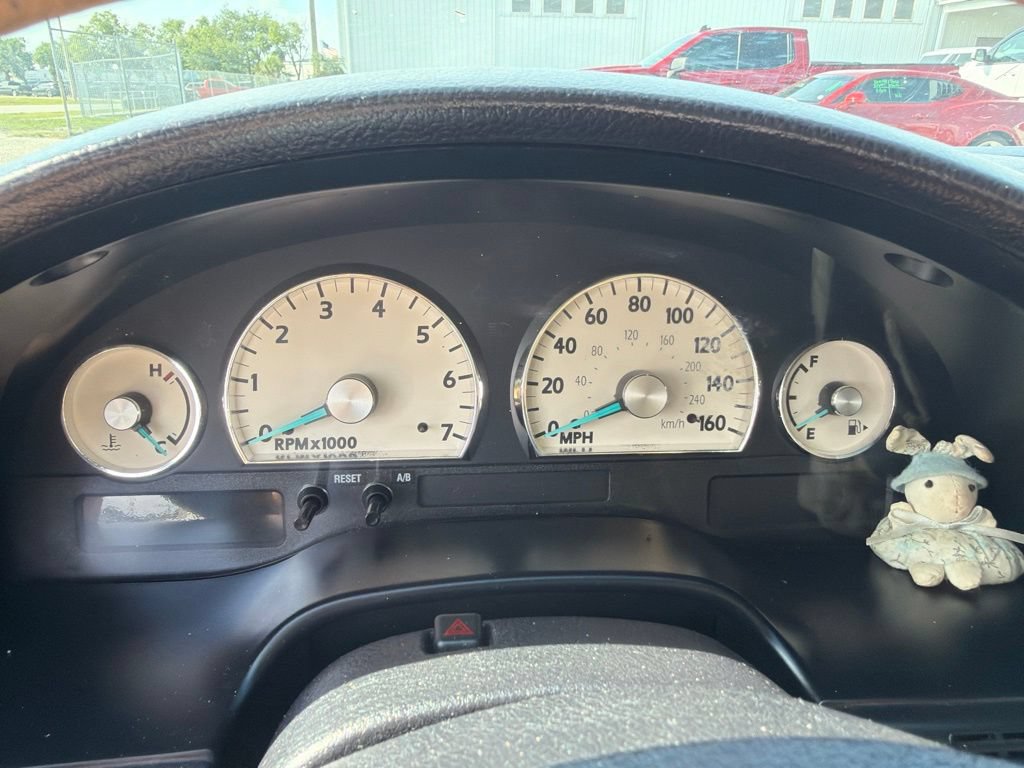 Used 2004 Ford Thunderbird RWD image 14