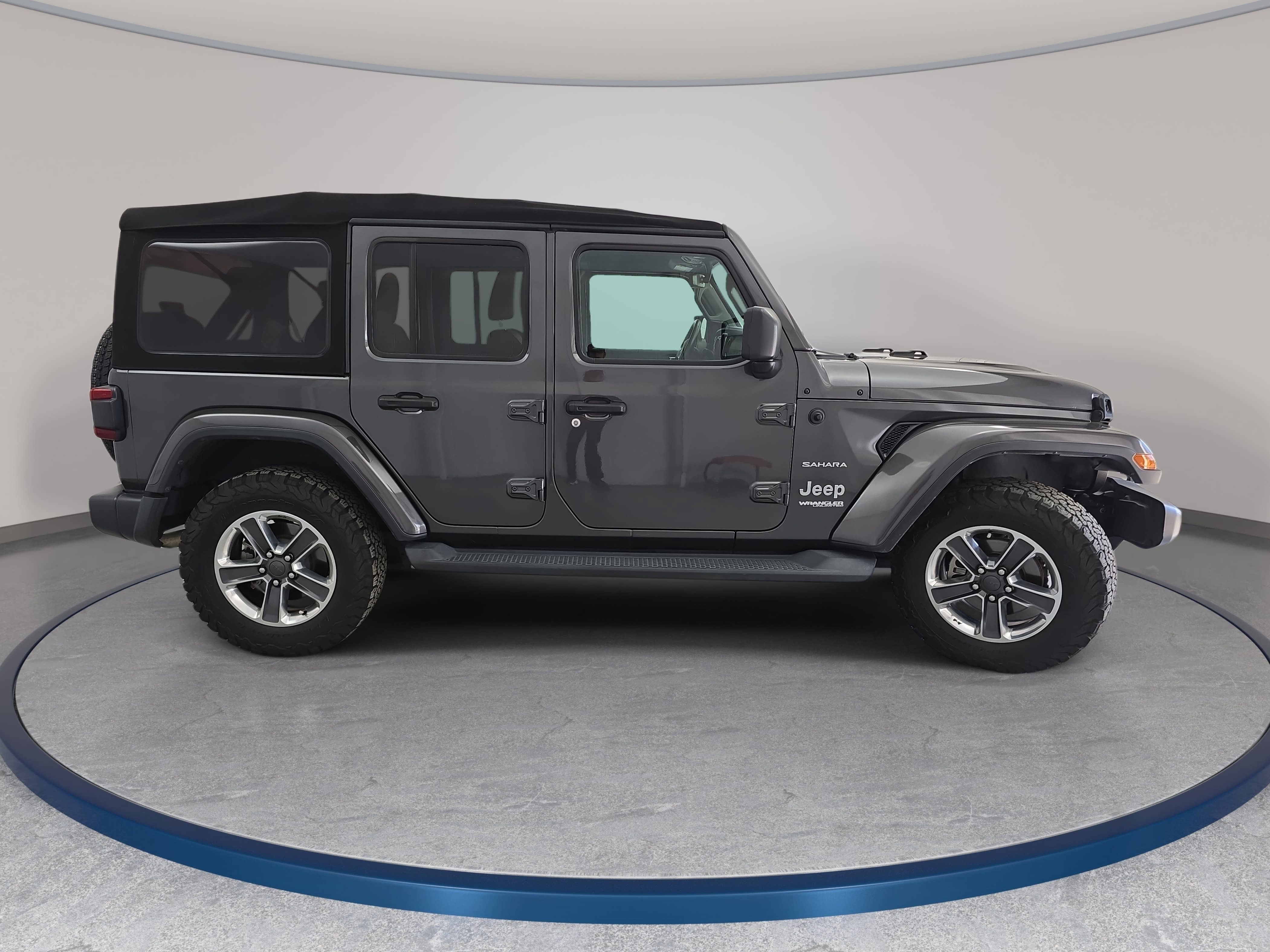 Used 2021 Jeep Wrangler Unlimited Sahara image 4