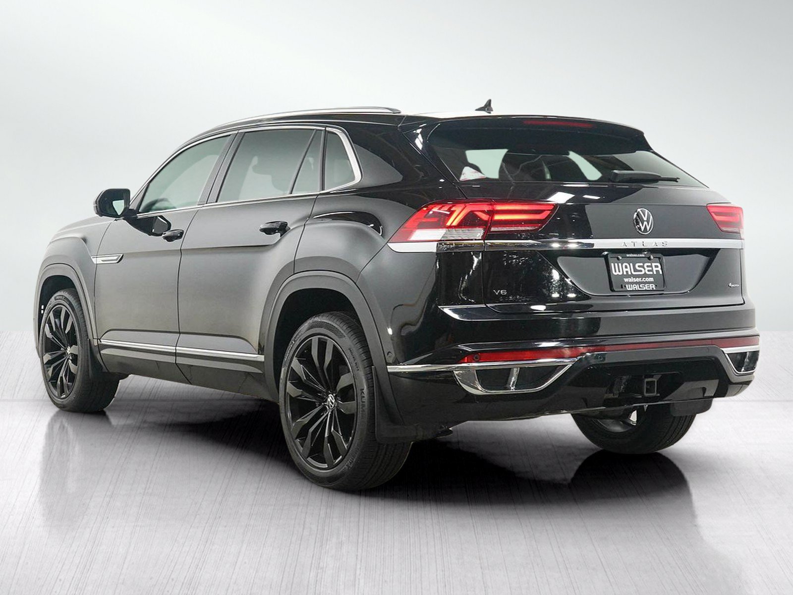 Used 2023 Volkswagen Atlas Cross Sport SEL Premium R-Line AWD/4WD image 3