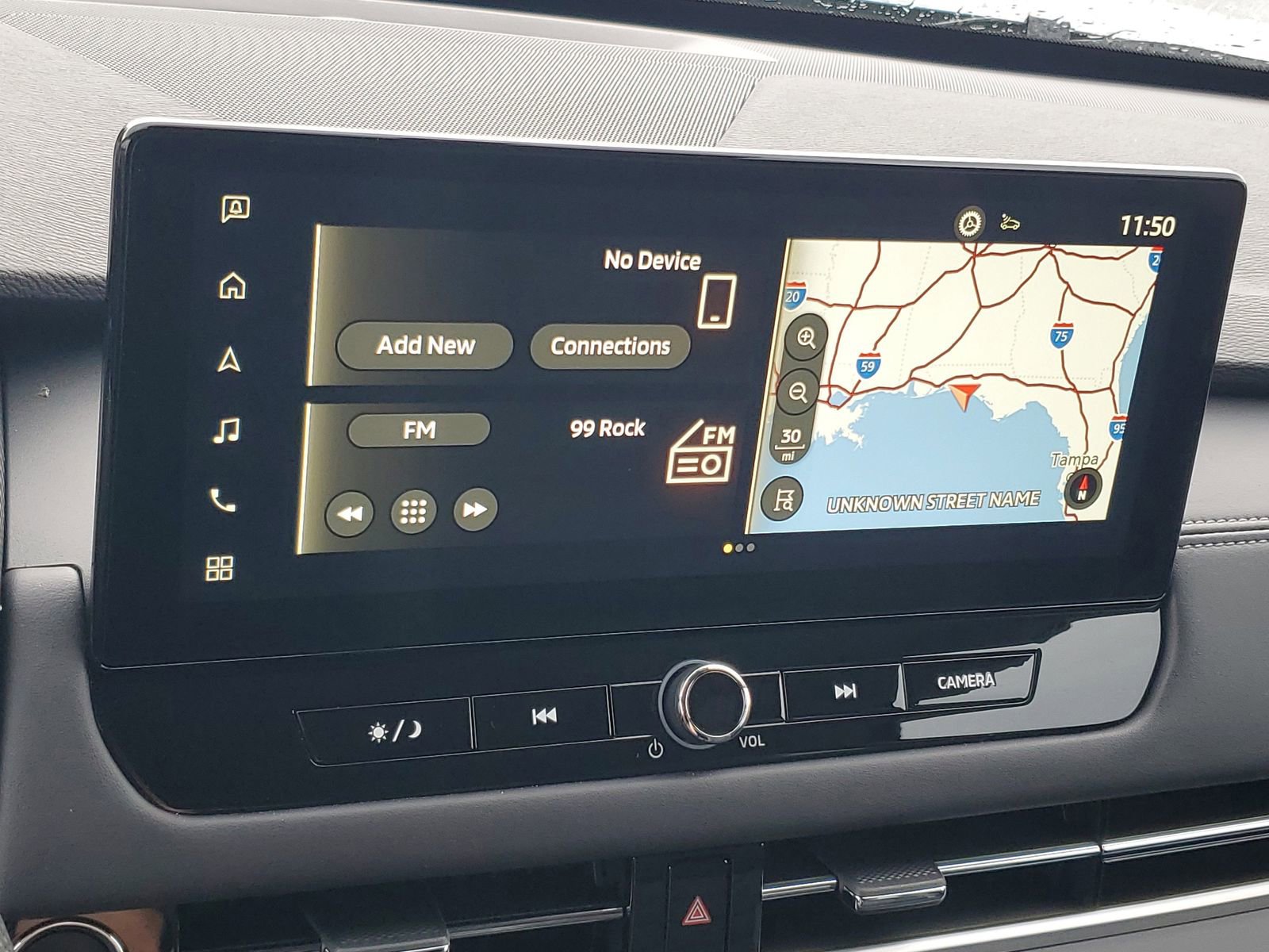 New 2025 Mitsubishi Outlander SE image 16