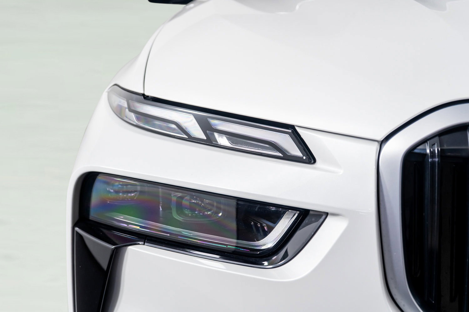 Used 2025 BMW X7 M60i image 24