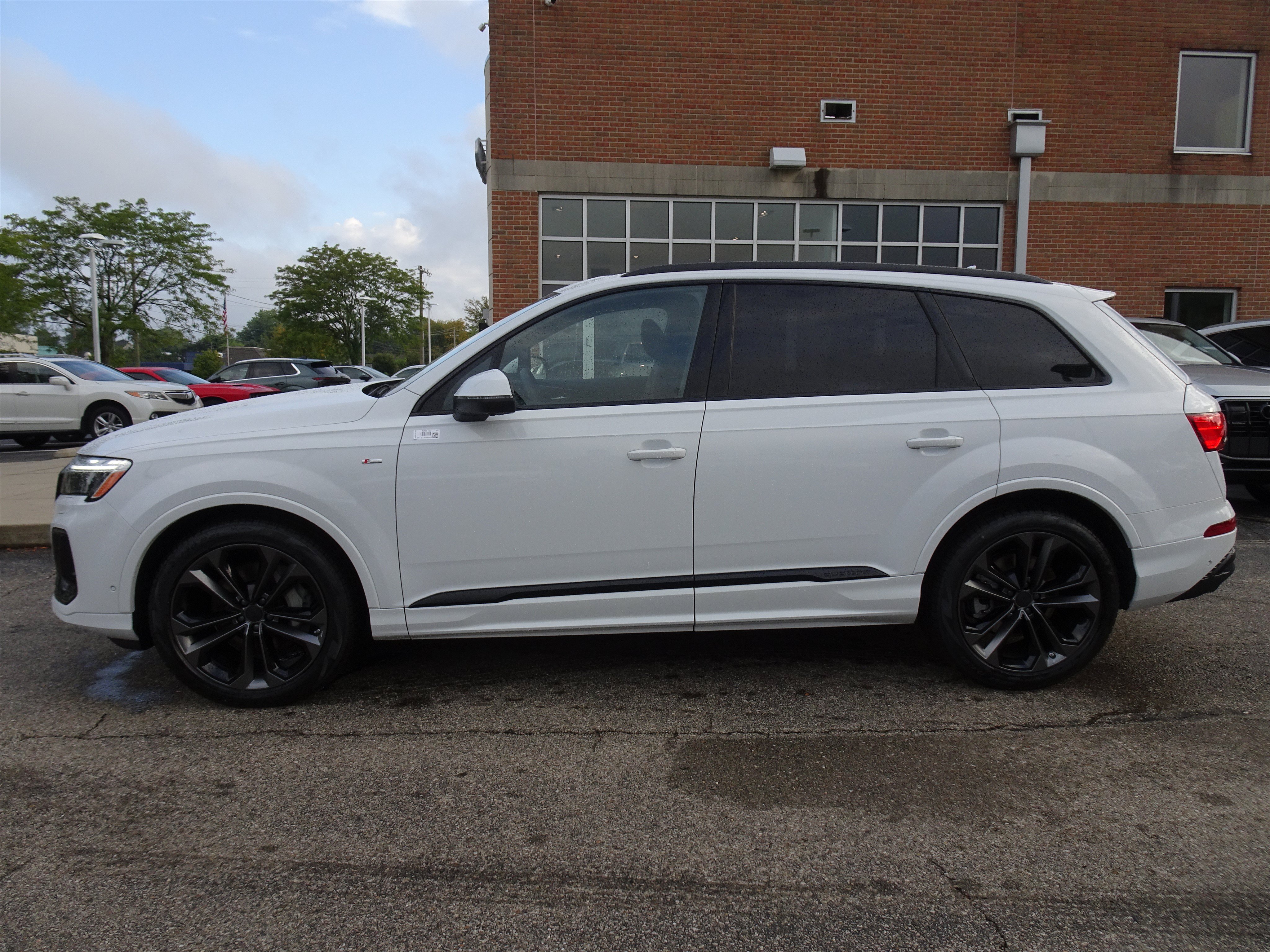 New 2026 Audi Q7 Premium Plus AWD/4WD image 2