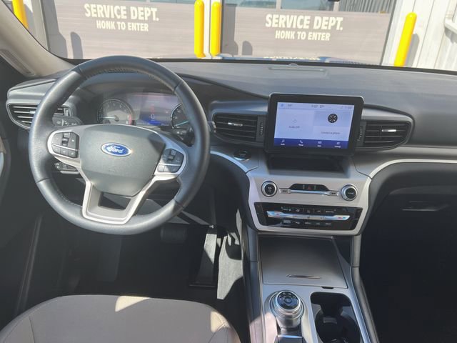 Used 2022 Ford Explorer XLT w/ Class IV Trailer Tow Package image 14