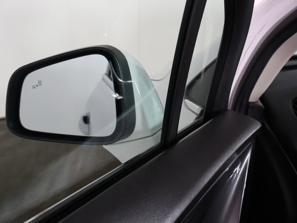 Used 2022 Buick Encore Preferred w/ Safety Package FWD image 28