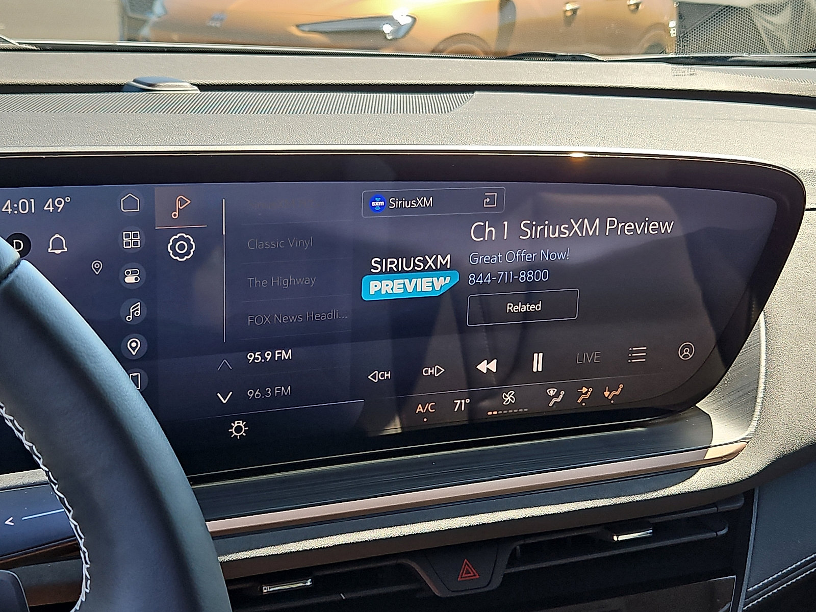 Certified 2025 Buick Envision Sport Touring AWD/4WD image 16