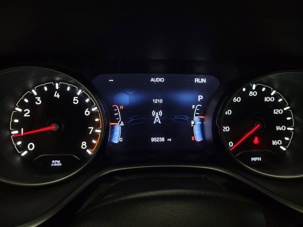 Used 2021 Jeep Compass Latitude AWD/4WD image 23