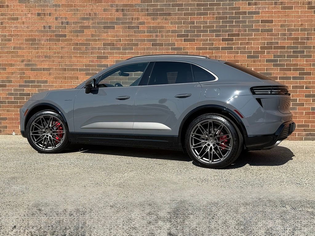 New 2025 Porsche Macan Turbo Electric image 3