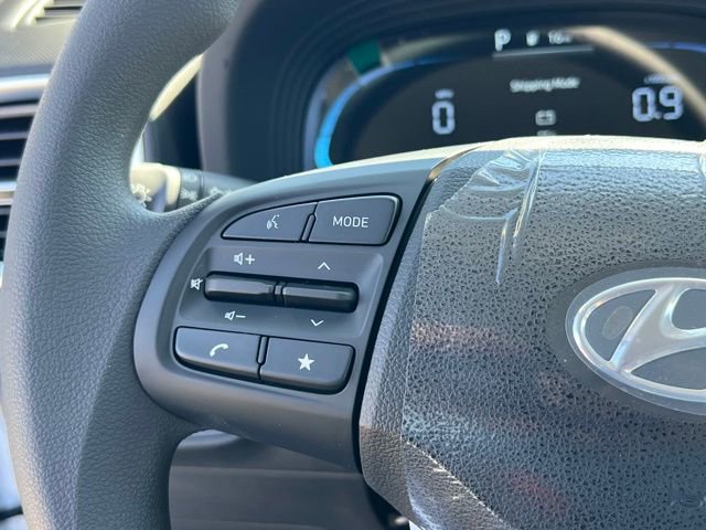 New 2026 Hyundai Venue SE FWD image 21