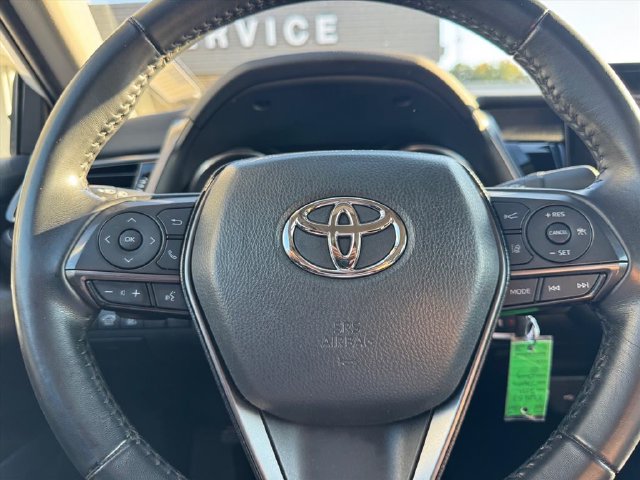 Used 2022 Toyota Camry SE FWD image 17