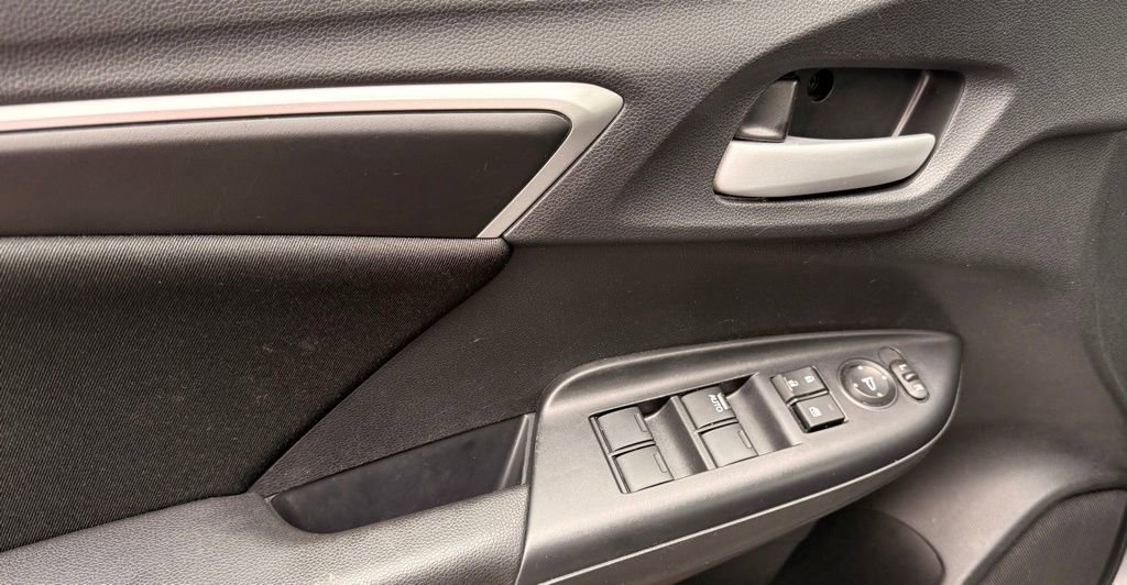 Used 2020 Honda Fit LX image 13