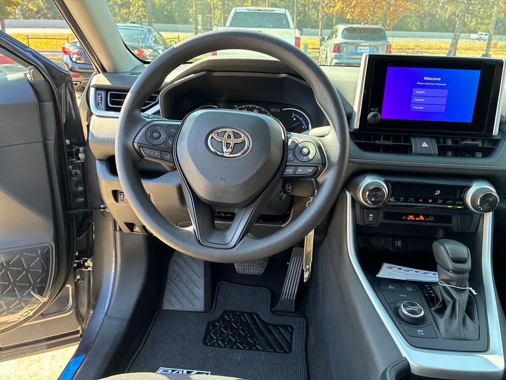 New 2025 Toyota RAV4 LE image 18