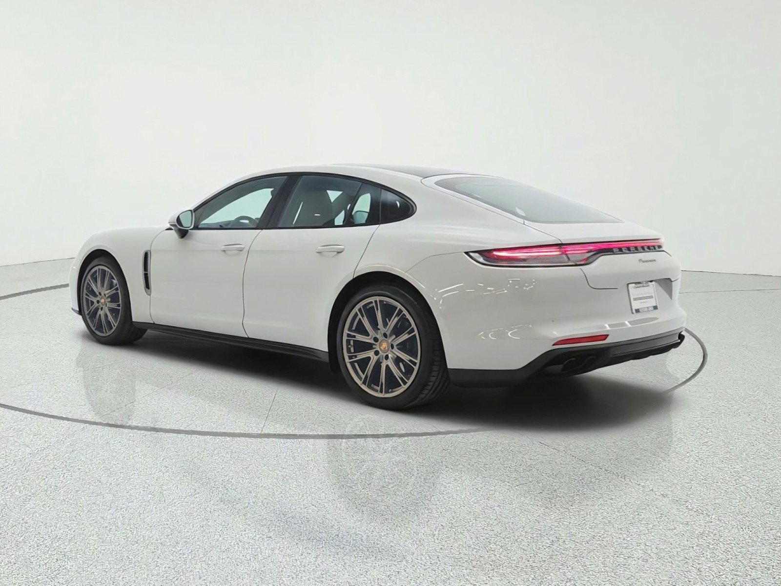 Used 2023 Porsche Panamera Platinum Edition RWD image 7