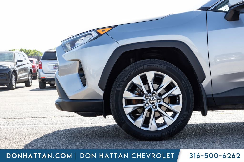 Used 2021 Toyota RAV4 XLE Premium AWD/4WD image 28