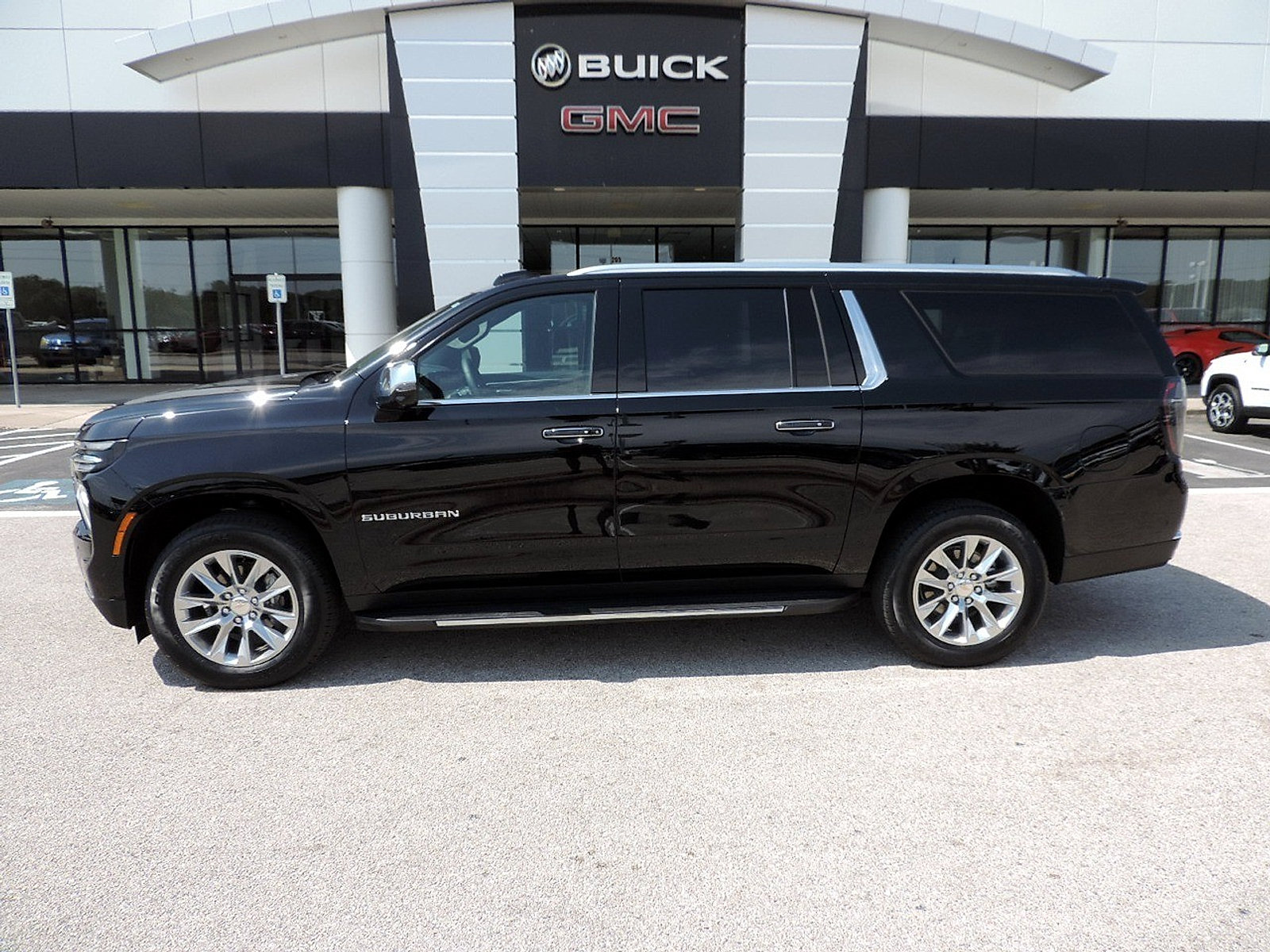 Certified 2026 Chevrolet Suburban Premier w/ Sun And Tow Package AWD/4WD image 8