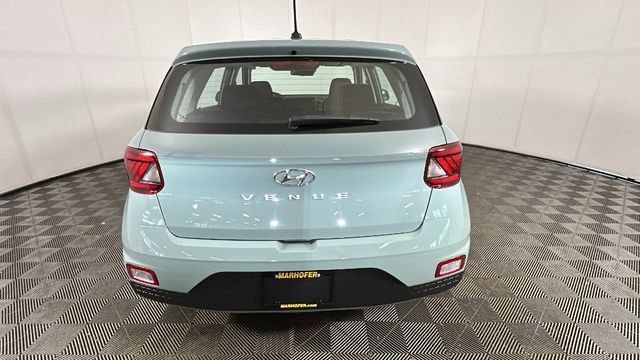 Certified 2026 Hyundai Venue SE FWD video 3