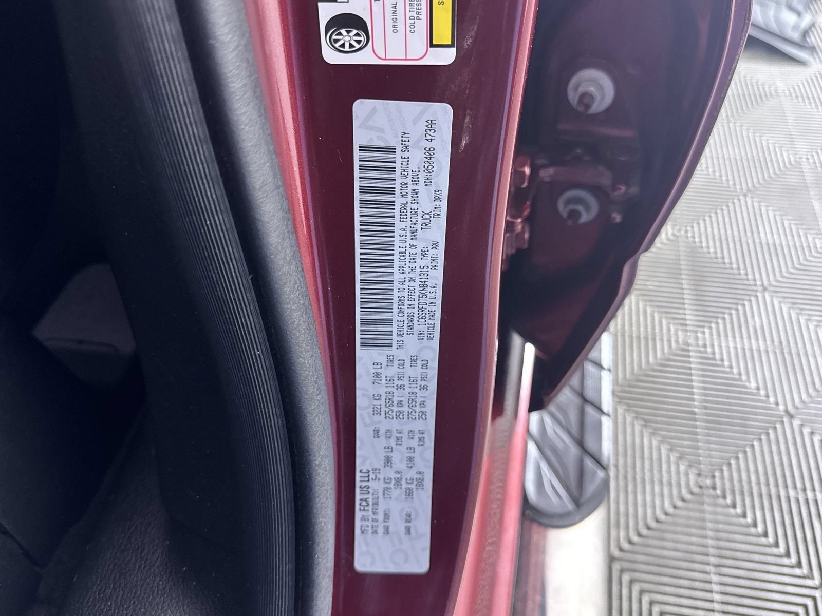 Used 2019 RAM 1500 Laramie AWD/4WD image 12