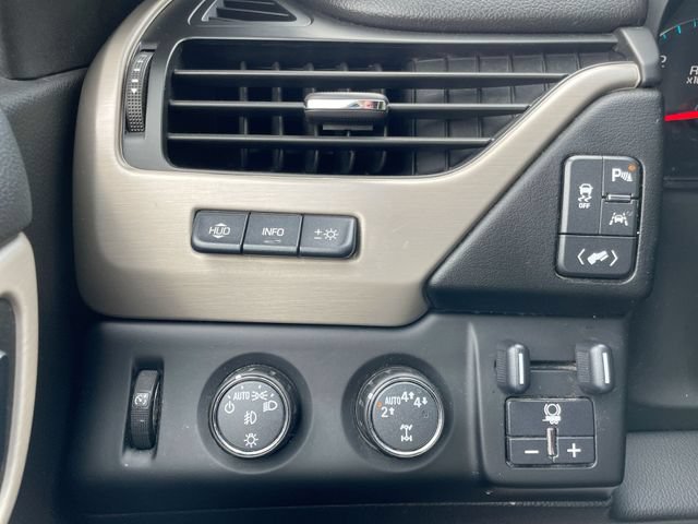 Used 2017 GMC Yukon XL Denali w/ Open Road Package AWD/4WD image 27