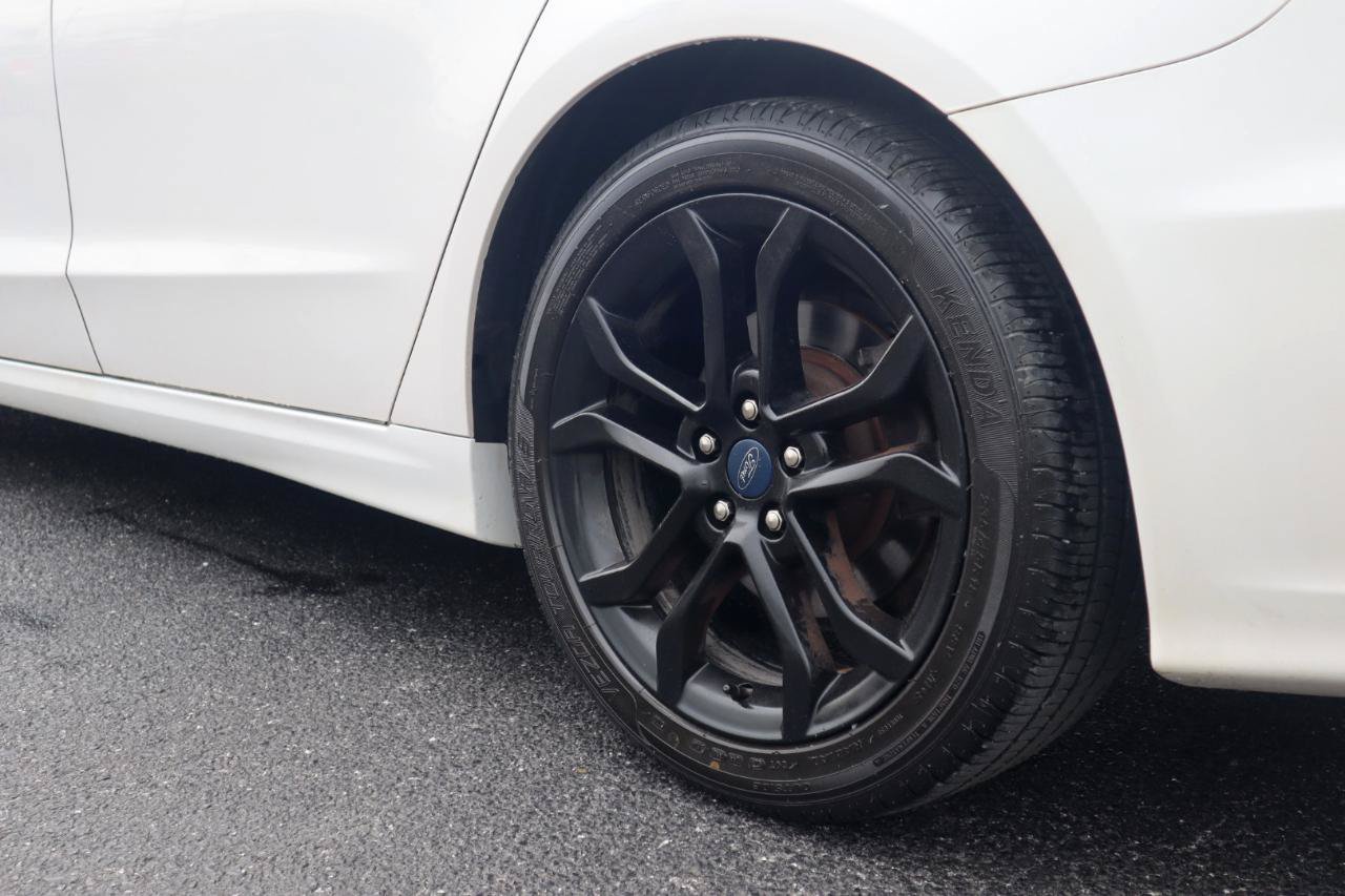 Used 2019 Ford Fusion SE w/ Equipment Group 151A FWD image 28