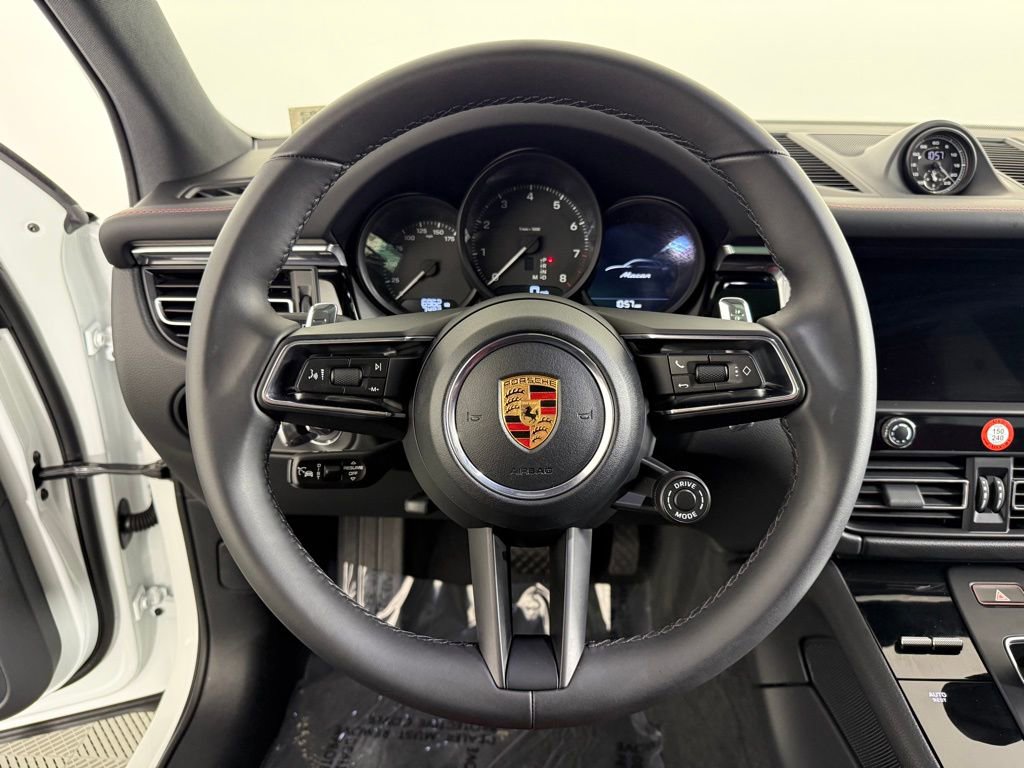 Certified 2026 Porsche Macan Turbo image 27