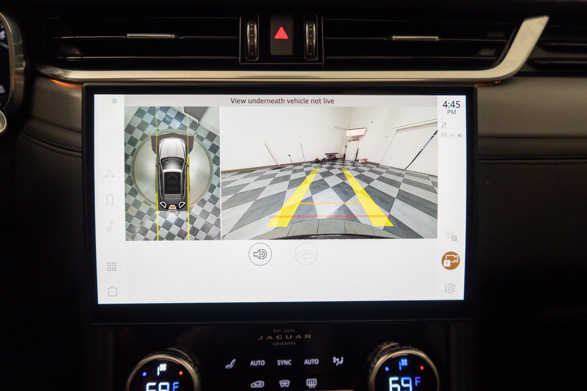 Used 2023 Jaguar F-PACE SVR image 37