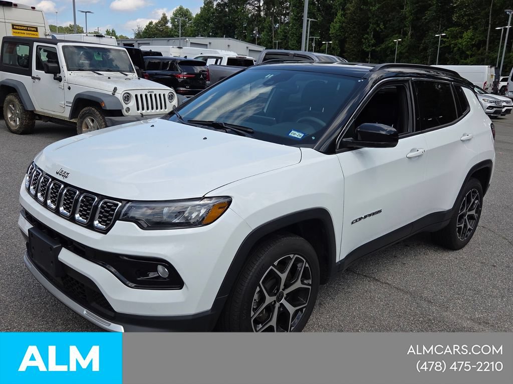 Used 2025 Jeep Compass Limited AWD/4WD image 4