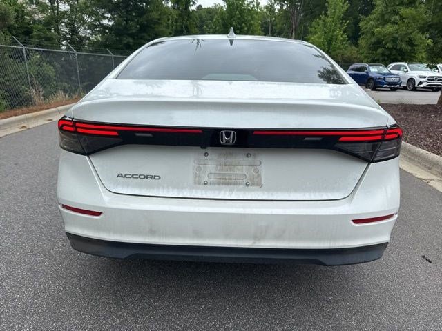 Used 2023 Honda Accord EX image 13