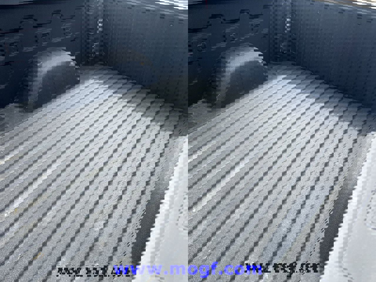 Used 2021 GMC Sierra 1500 Elevation w/ Preferred Package image 23