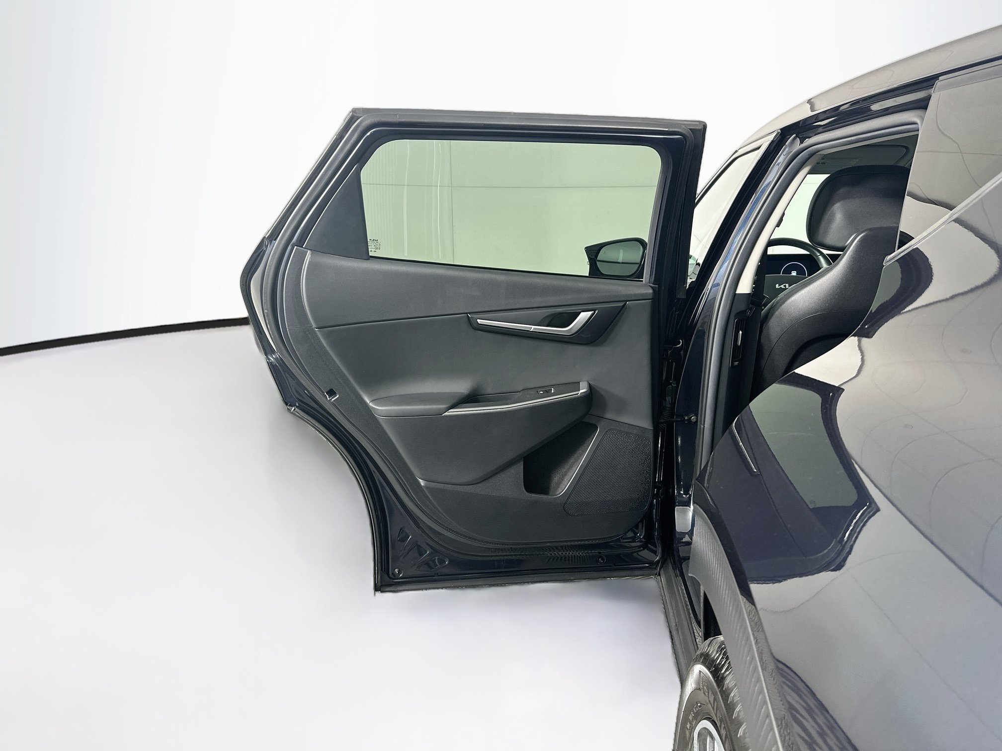 Used 2022 Kia EV6 Light RWD image 27