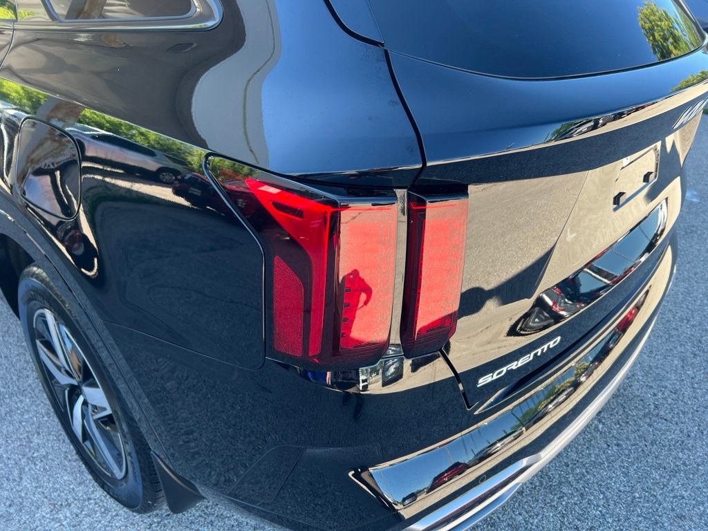 Certified 2023 Kia Sorento EX w/ Panoramic Sunroof Package FWD image 37