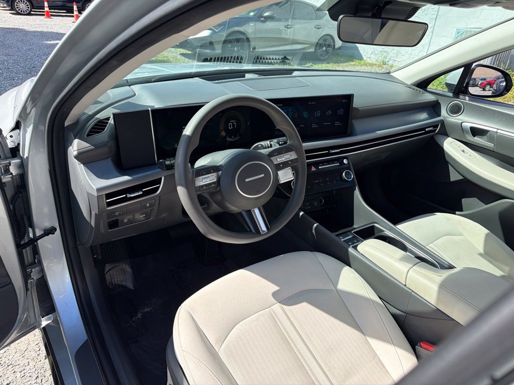 Used 2024 Hyundai Sonata SEL FWD image 29