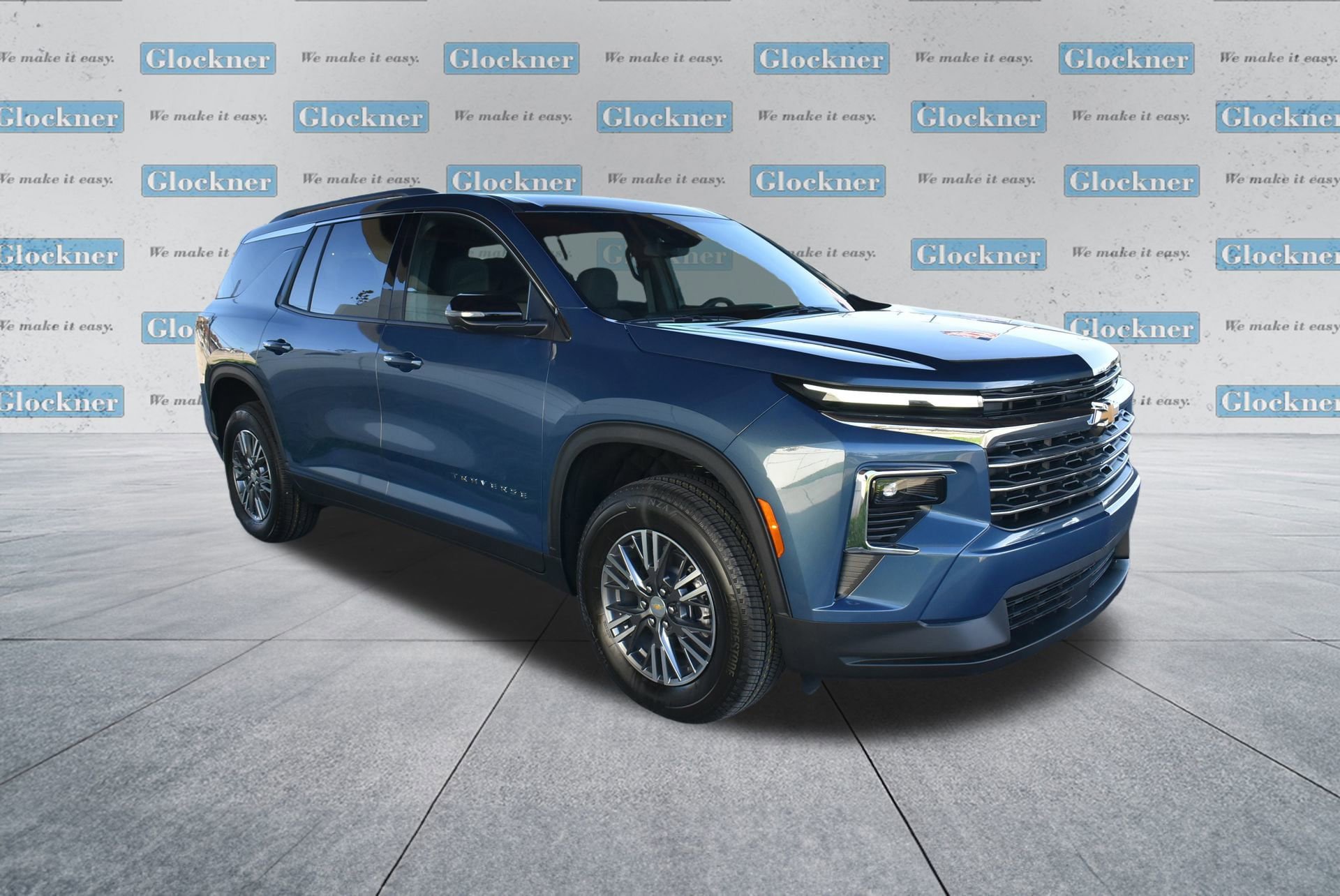 New 2026 Chevrolet Traverse LT w/ LPO, Floor Liner Package FWD image 3