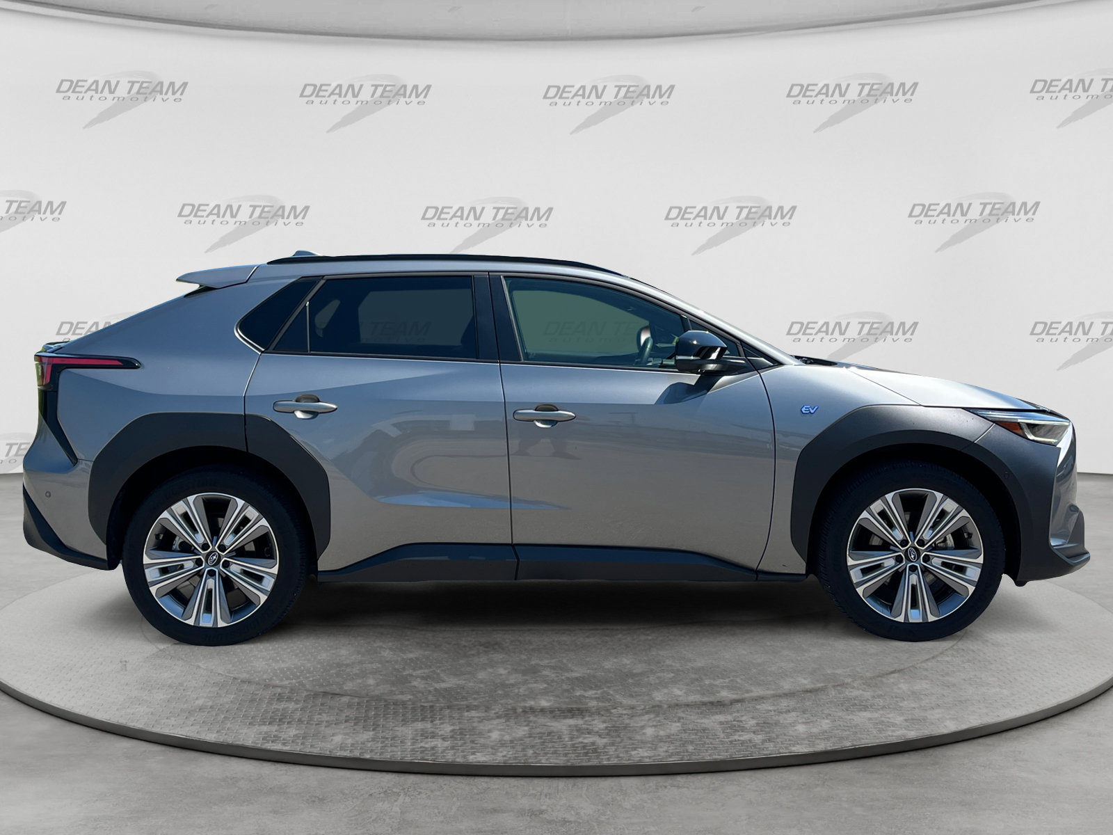 Used 2023 Subaru Solterra AWD image 8