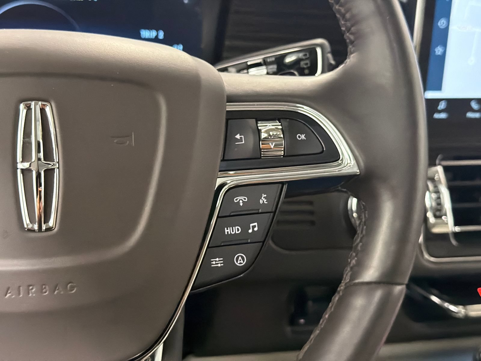 Certified 2023 Lincoln Navigator Black Label AWD/4WD image 25