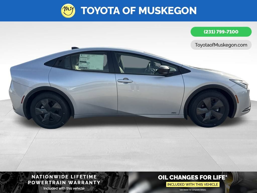 New 2026 Toyota Prius LE image 8